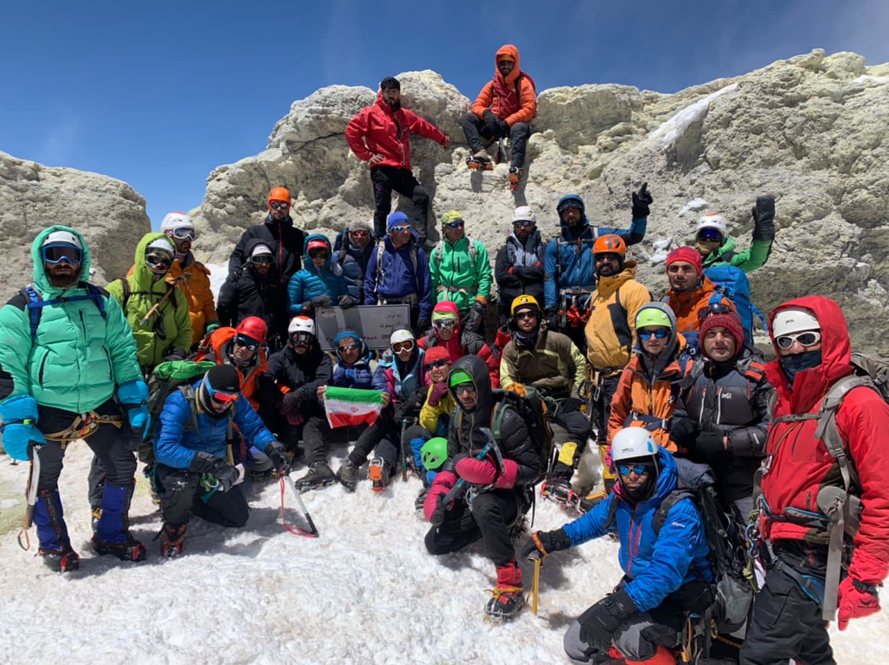 pic's of main's title