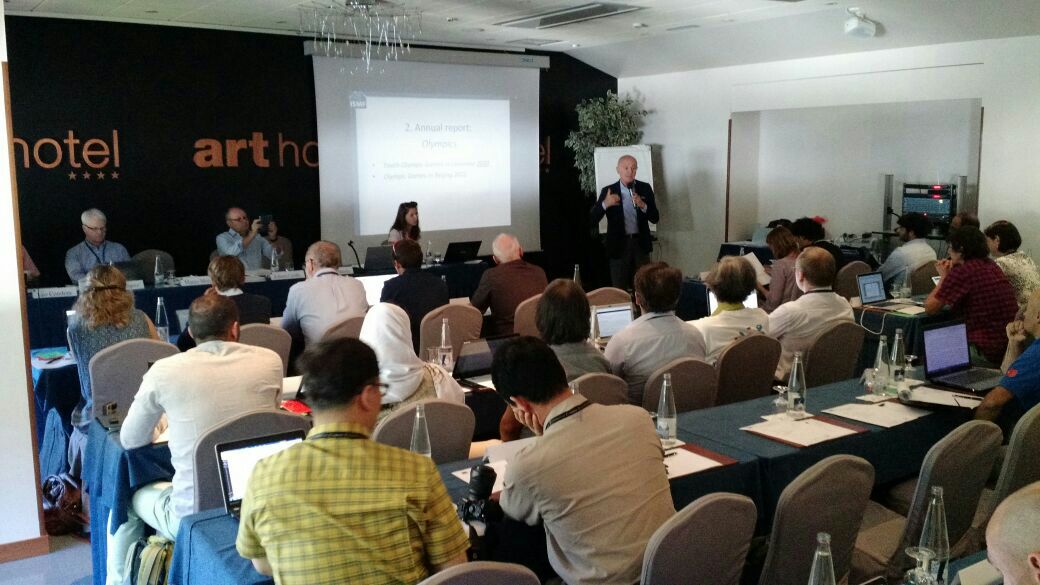 pic's of main's title