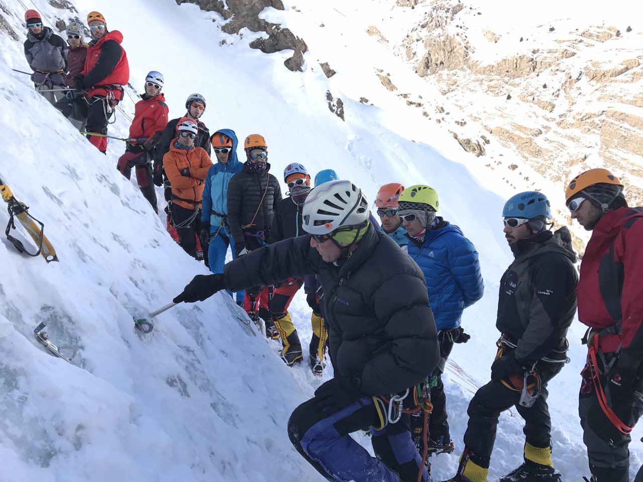 pic's of main's title