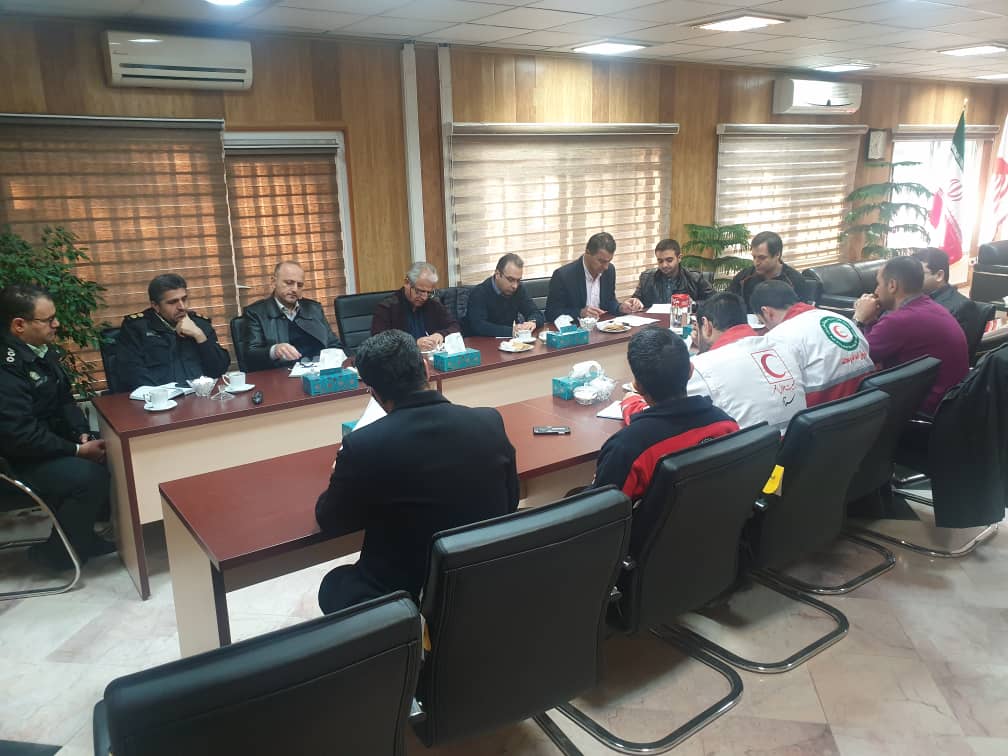 pic's of main's title