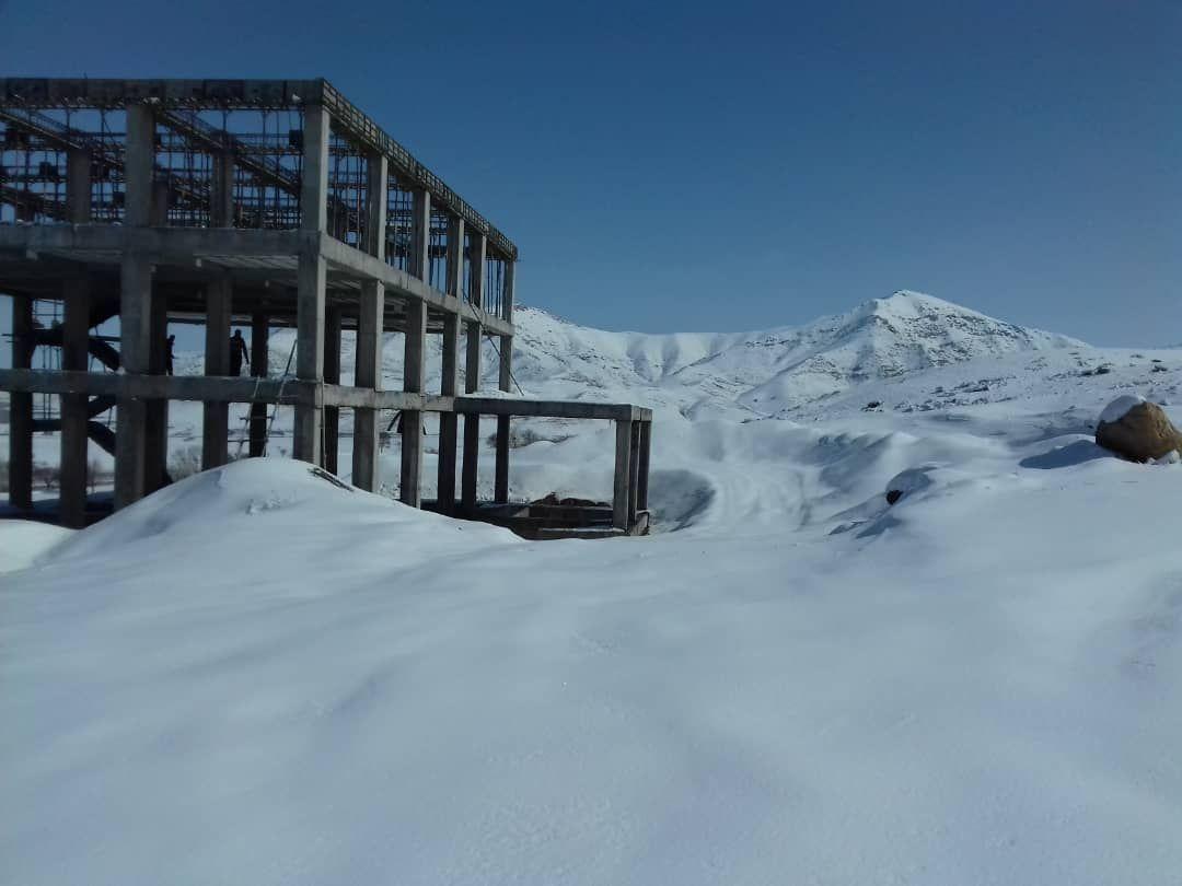 pic's of main's title