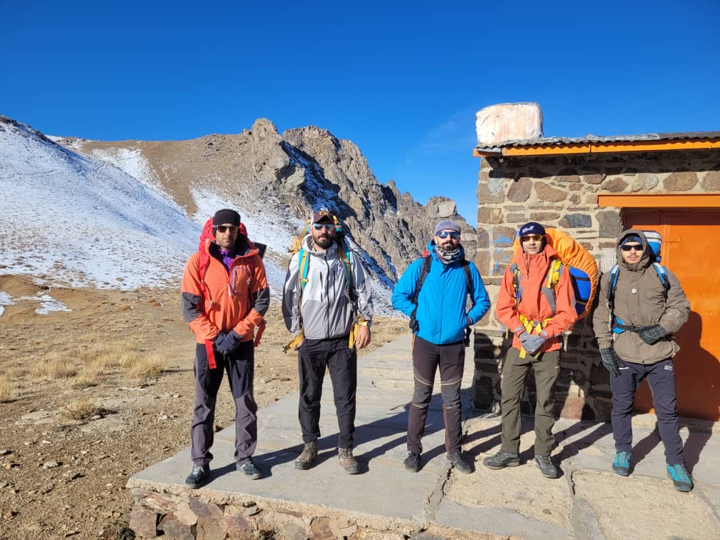 pic's of main's title