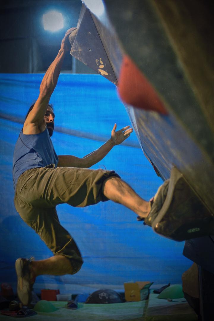 pic's of main's title