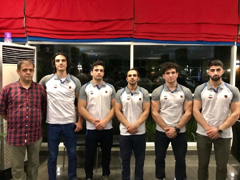 pic's of main's title