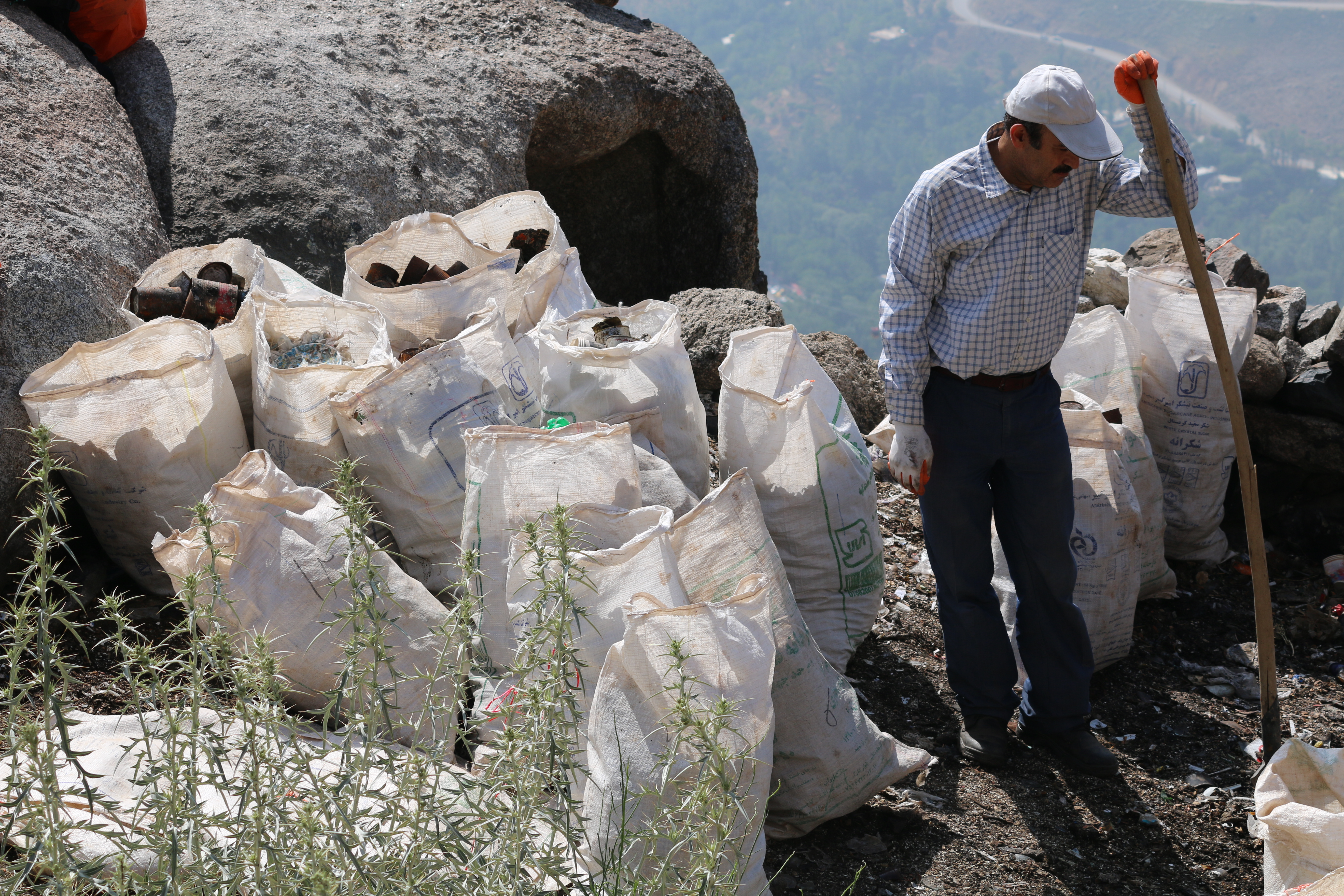 pic's of main's title