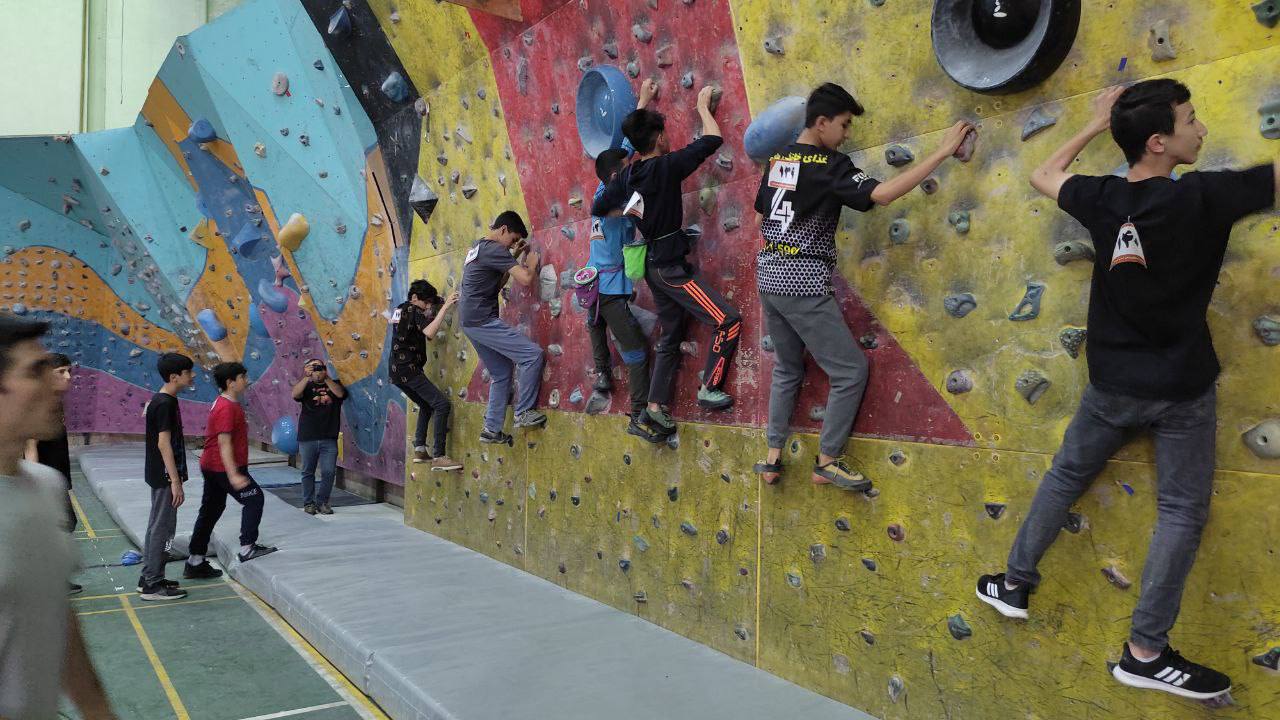 pic's of main's title