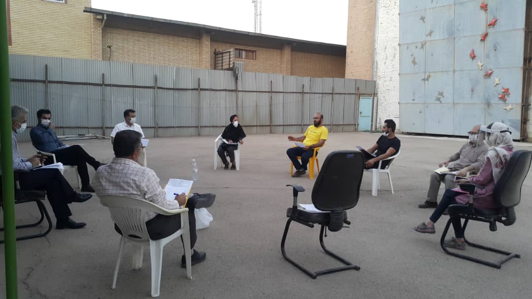 pic's of main's title