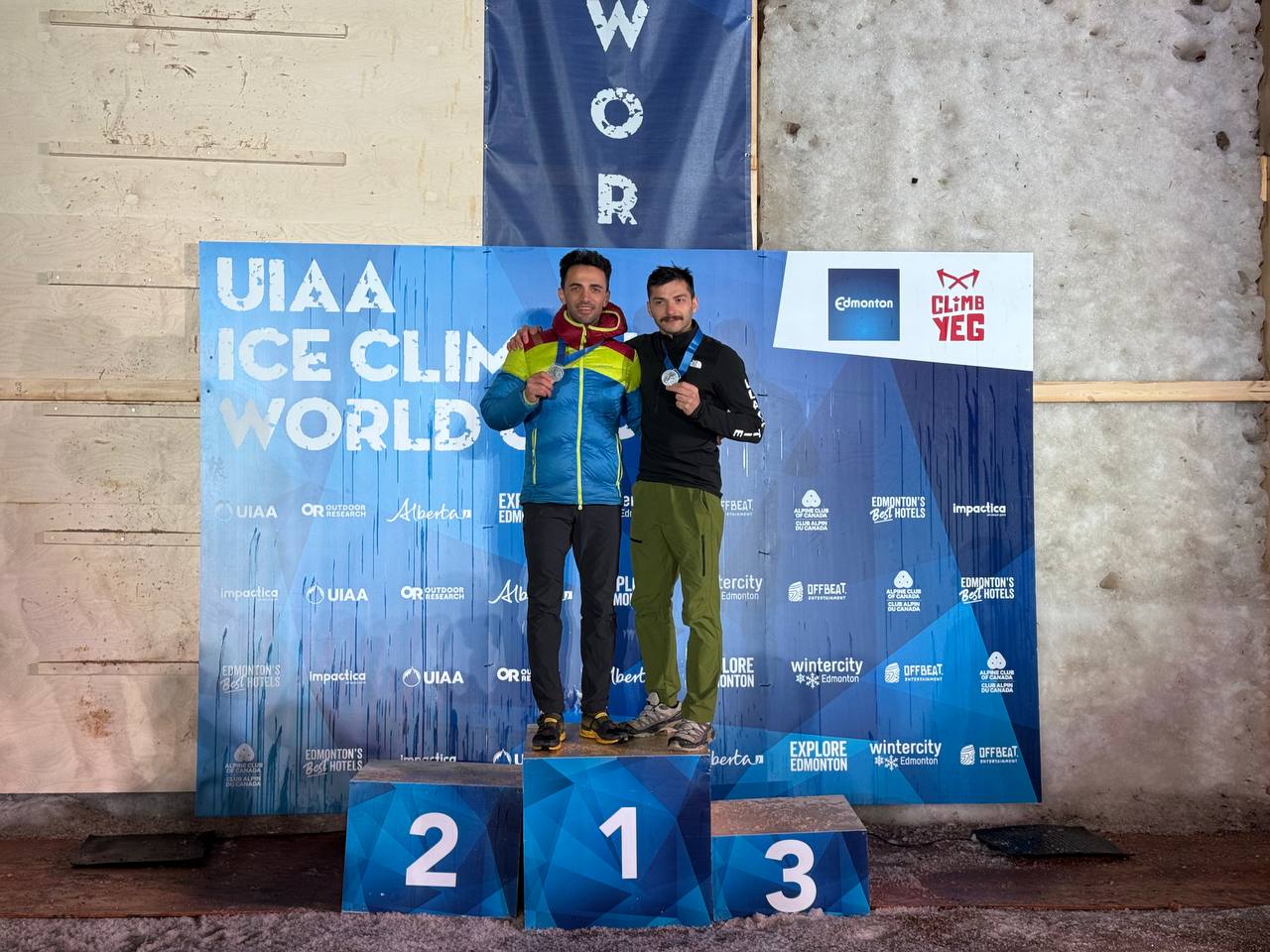 pic's of main's title