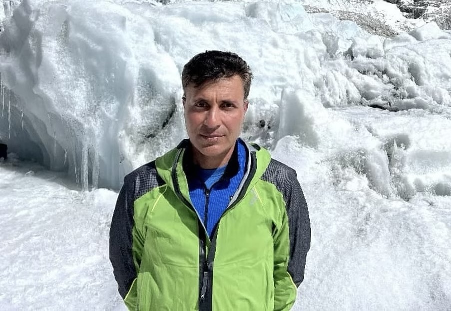 pic's of main's title