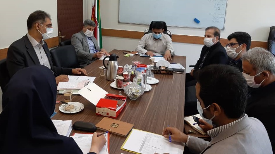 pic's of main's title