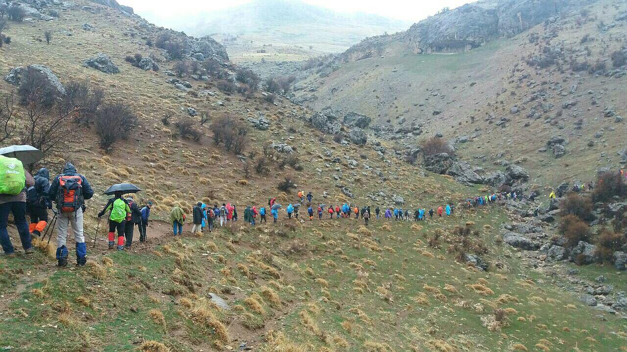 pic's of main's title