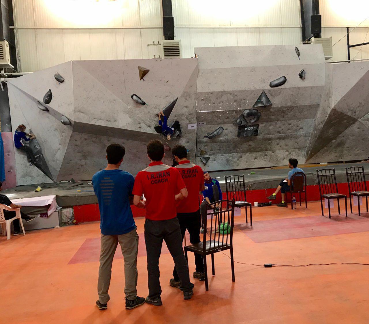 pic's of main's title