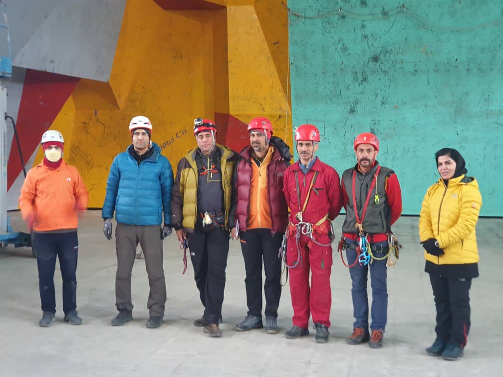 pic's of main's title