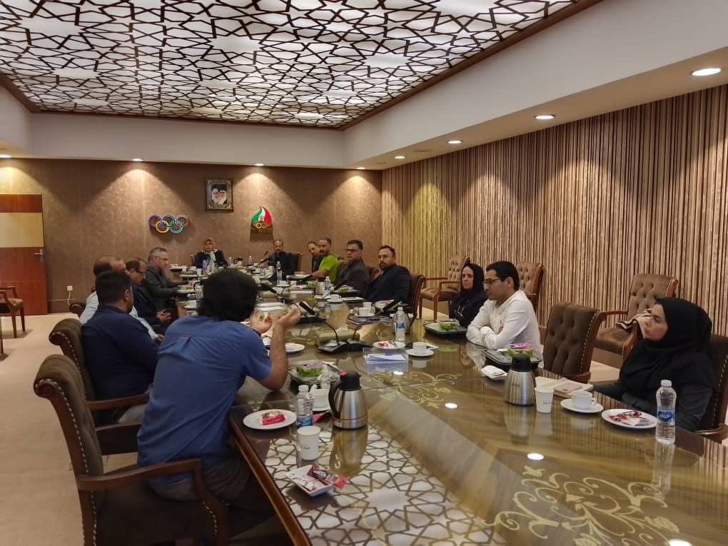 pic's of main's title