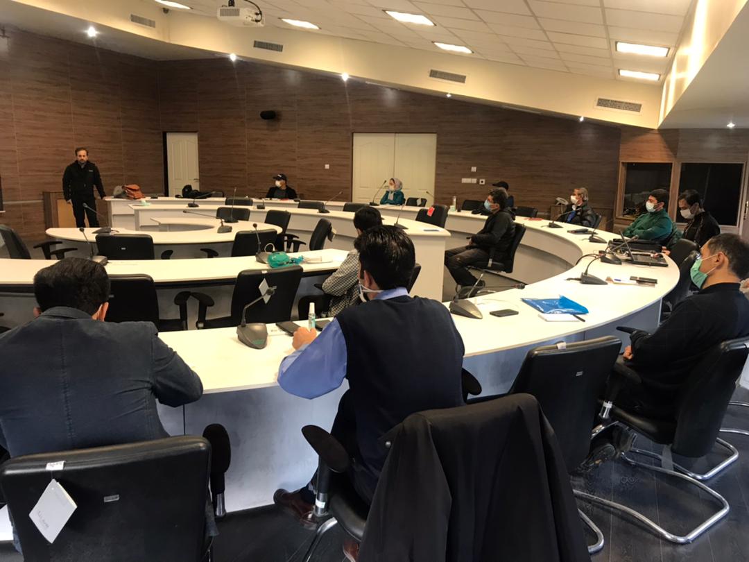 pic's of main's title