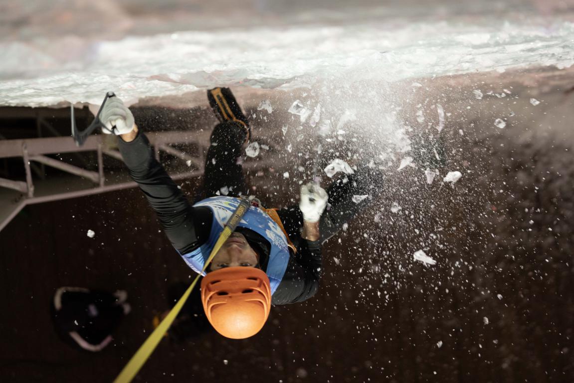 pic's of main's title