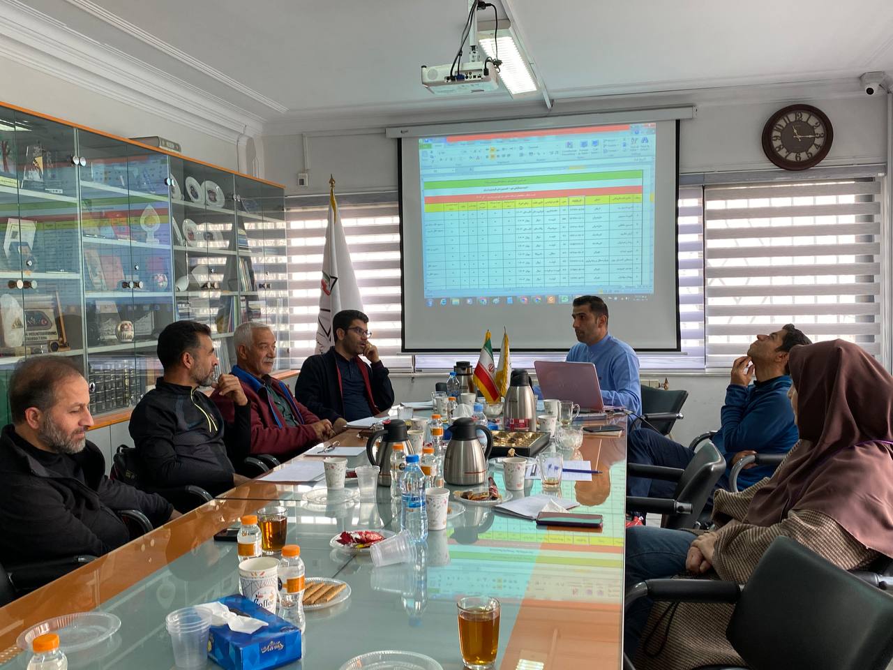 pic's of main's title