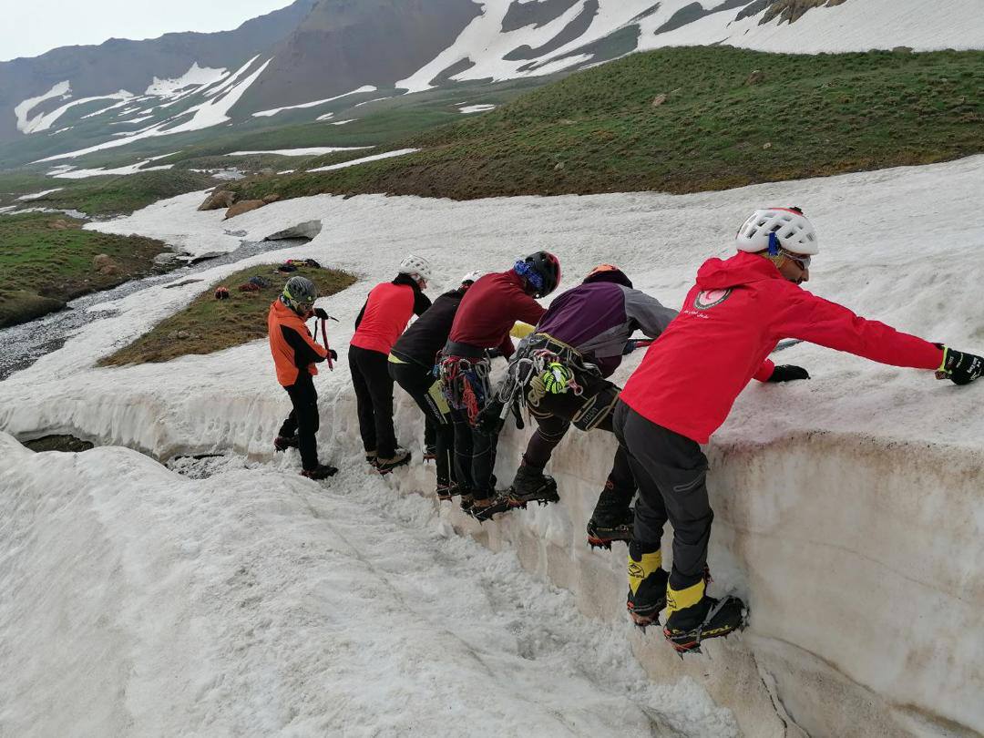 pic's of main's title