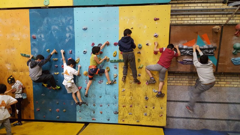 pic's of main's title