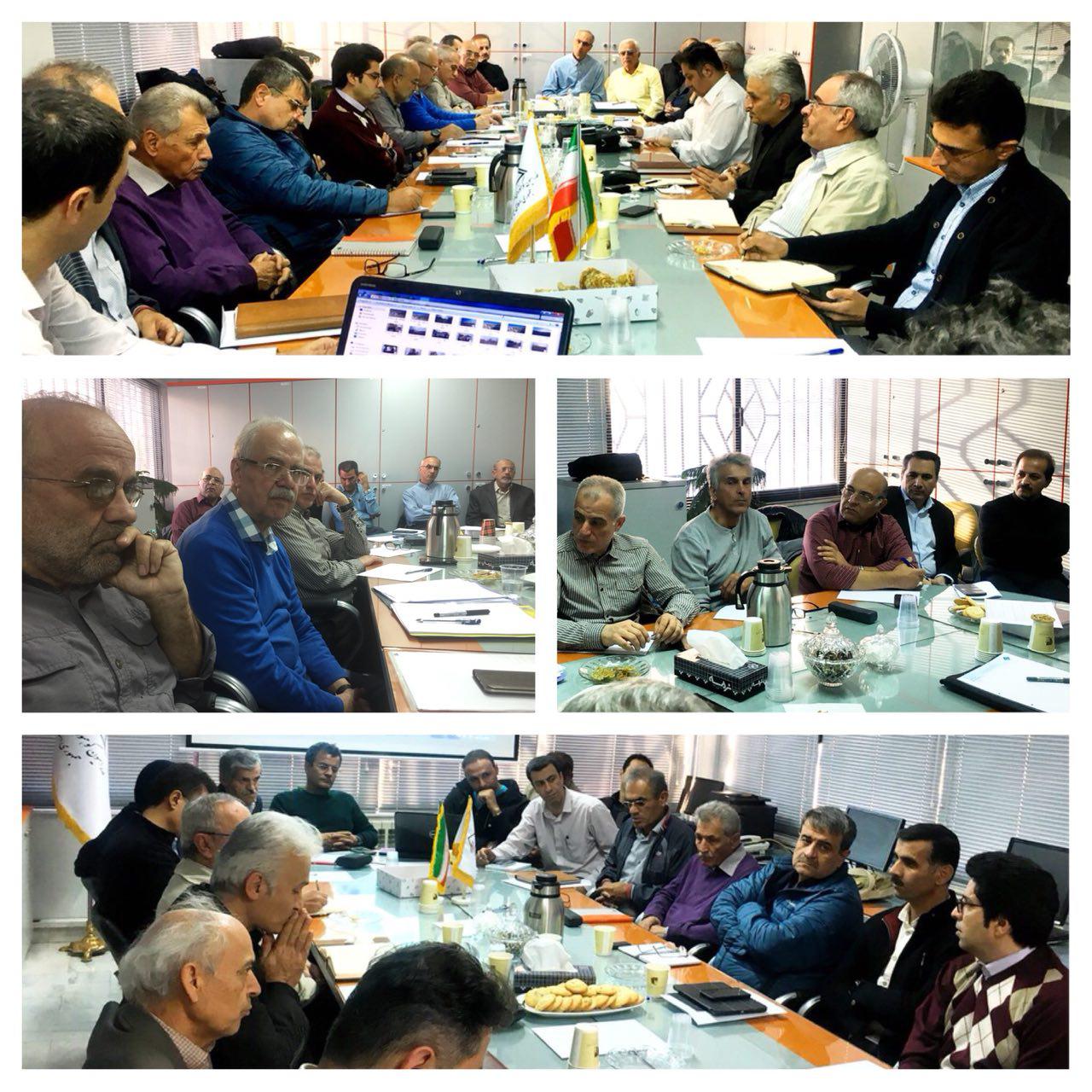 pic's of main's title