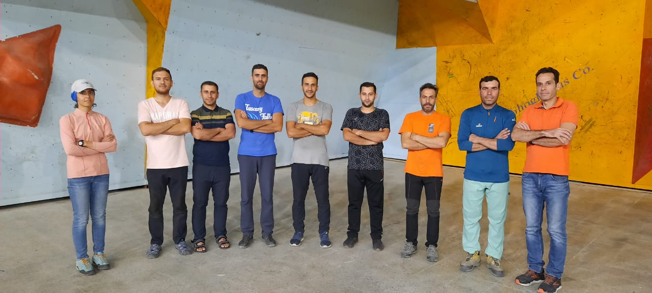 pic's of main's title