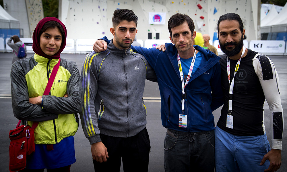 pic's of main's title