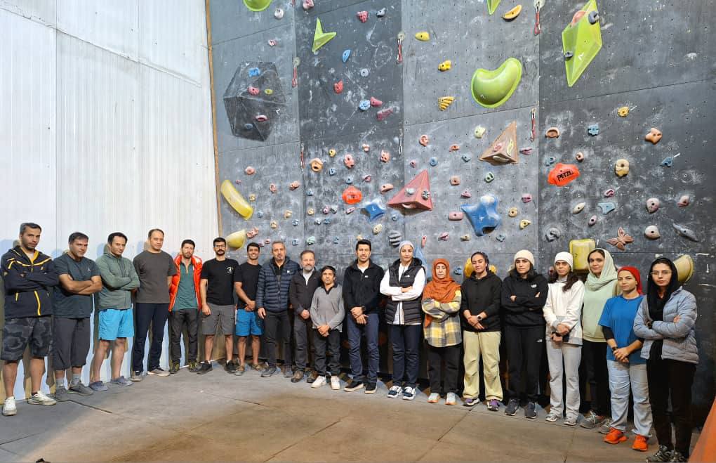 pic's of main's title