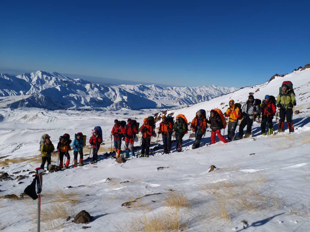 pic's of main's title