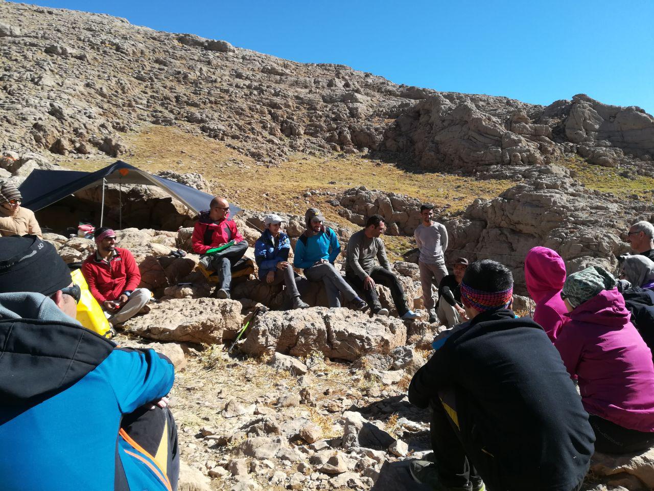 pic's of main's title