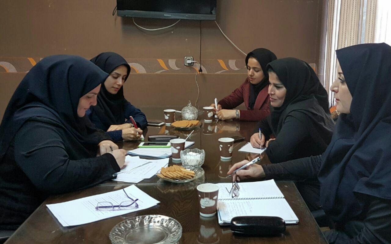 pic's of main's title