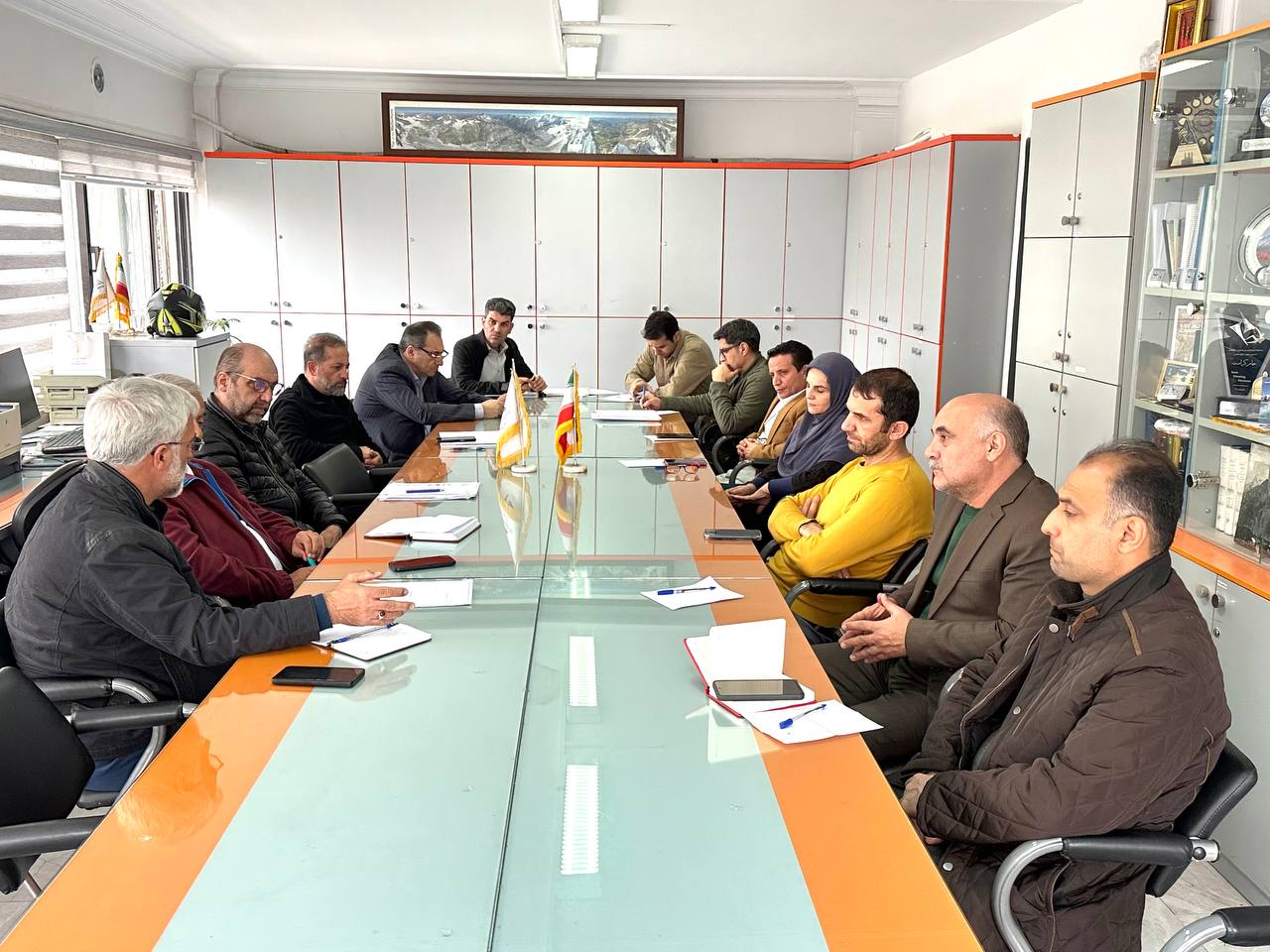 pic's of main's title