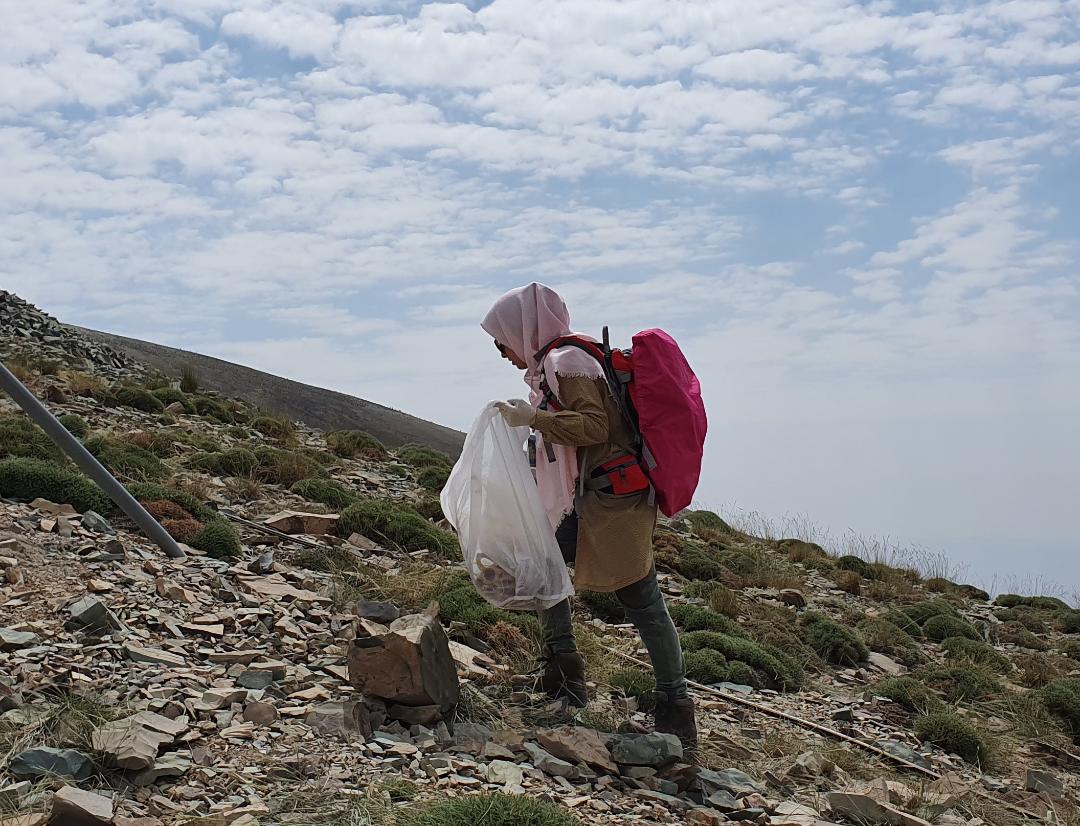 pic's of main's title