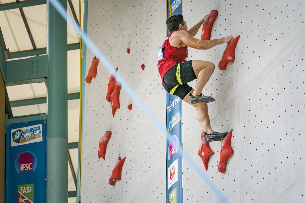 pic's of main's title