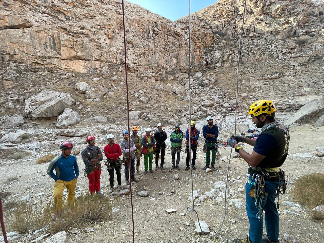 pic's of main's title