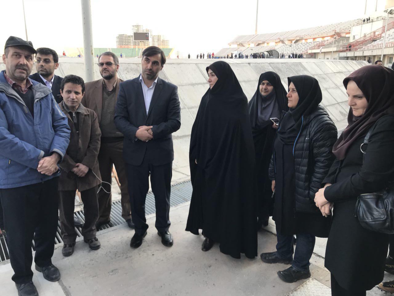 pic's of main's title