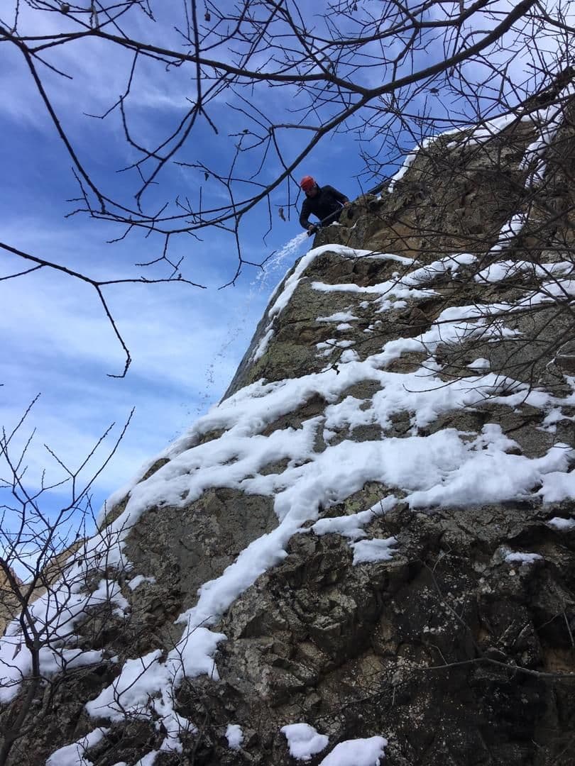 pic's of main's title