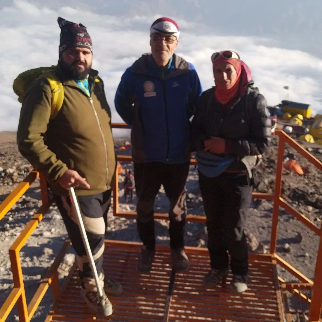 pic's of main's title