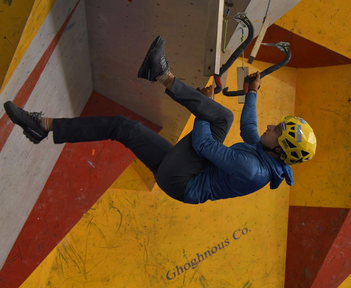 pic's of main's title