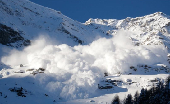 pic's of main's title