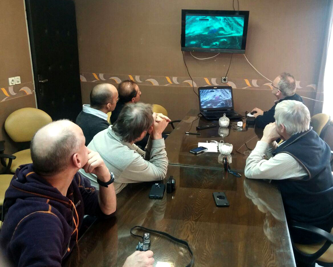 pic's of main's title