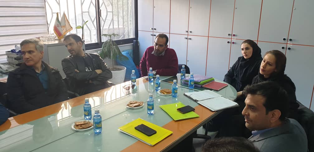 pic's of main's title