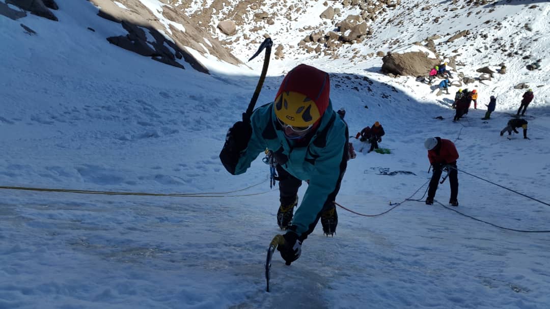 pic's of main's title