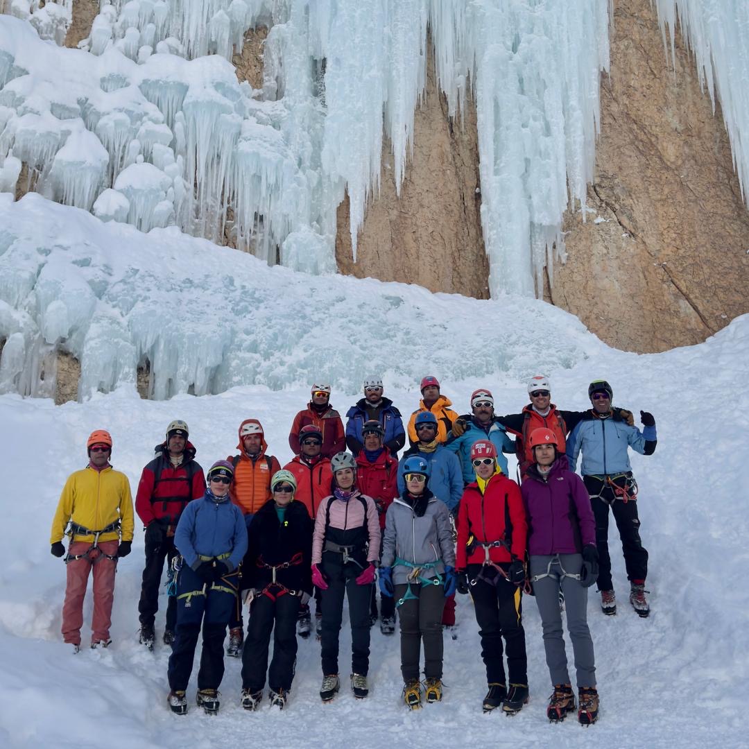 pic's of main's title