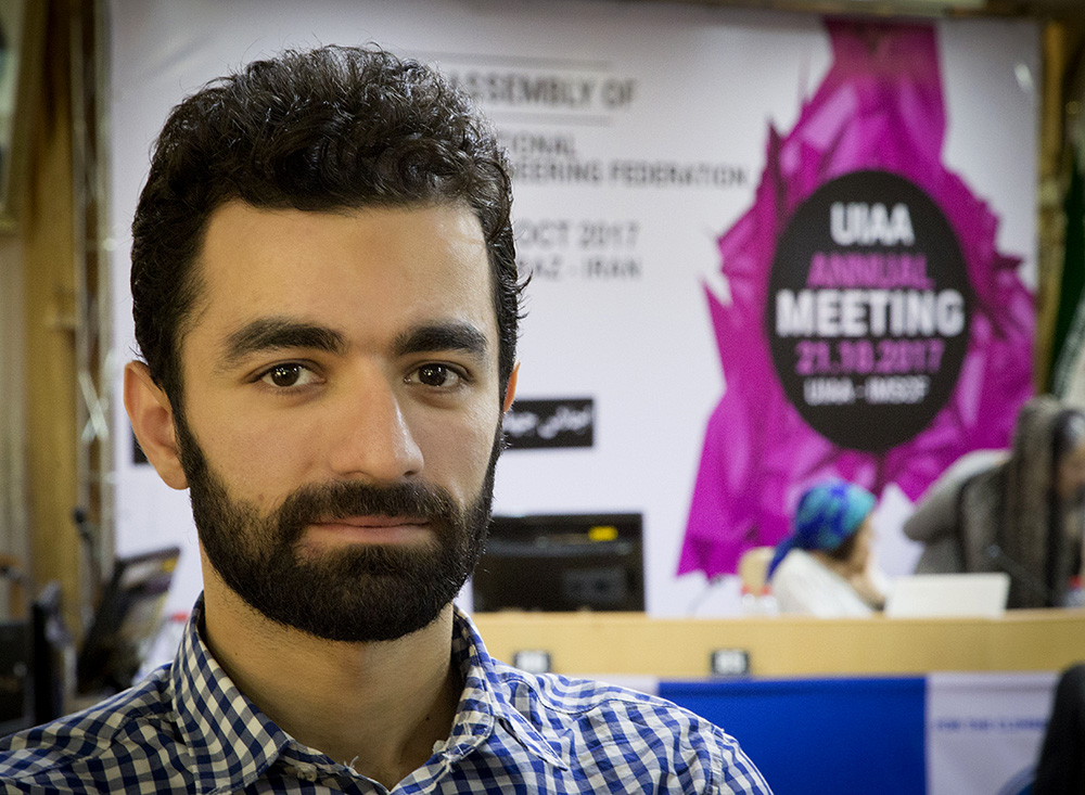 pic's of main's title