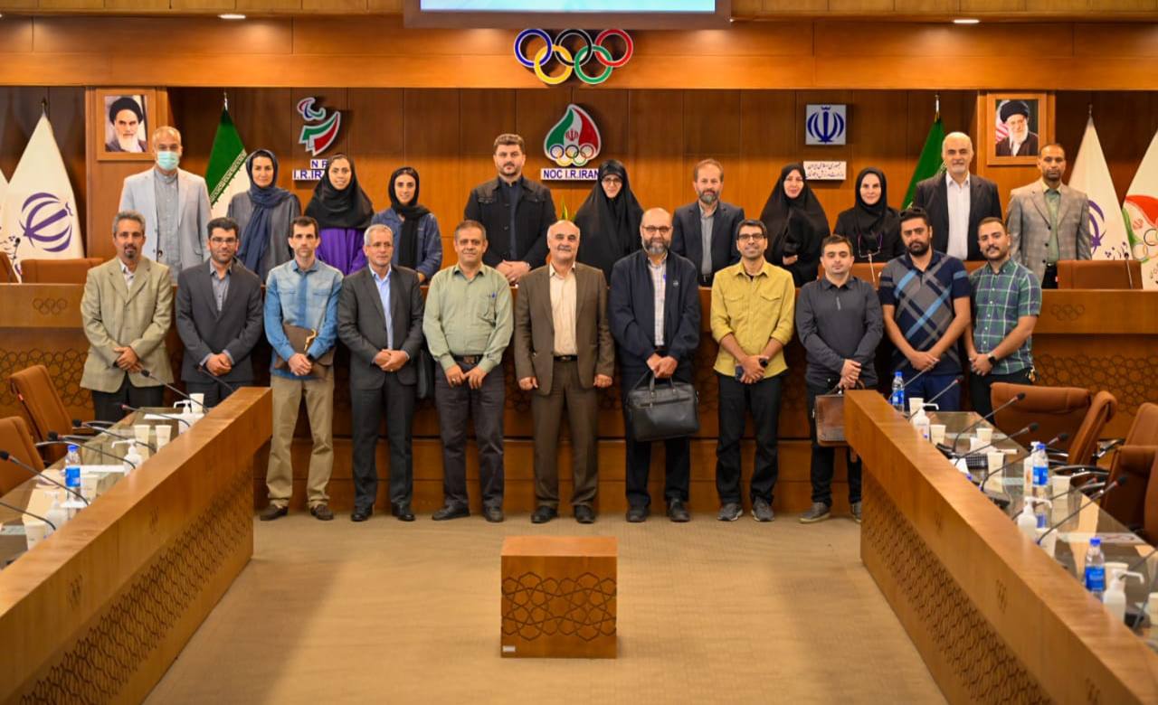 pic's of main's title