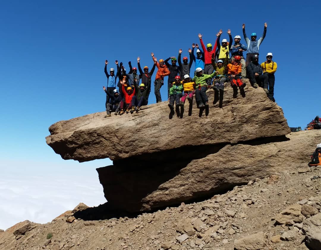 pic's of main's title