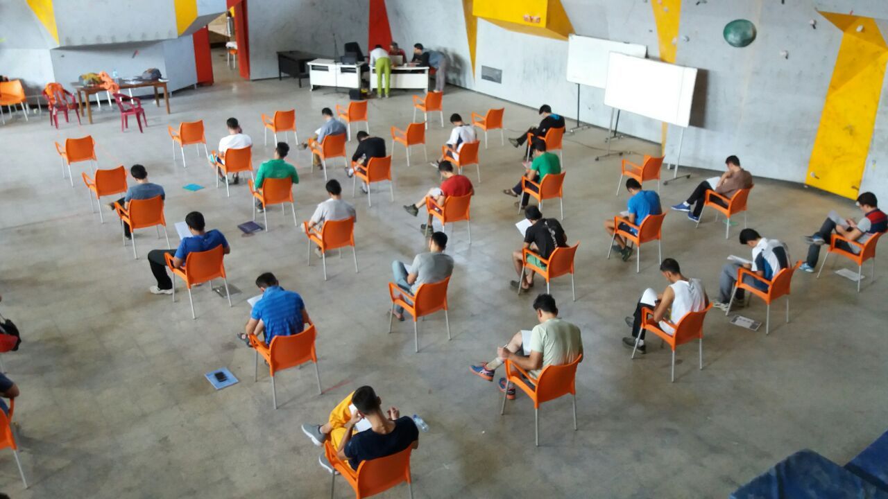 pic's of main's title