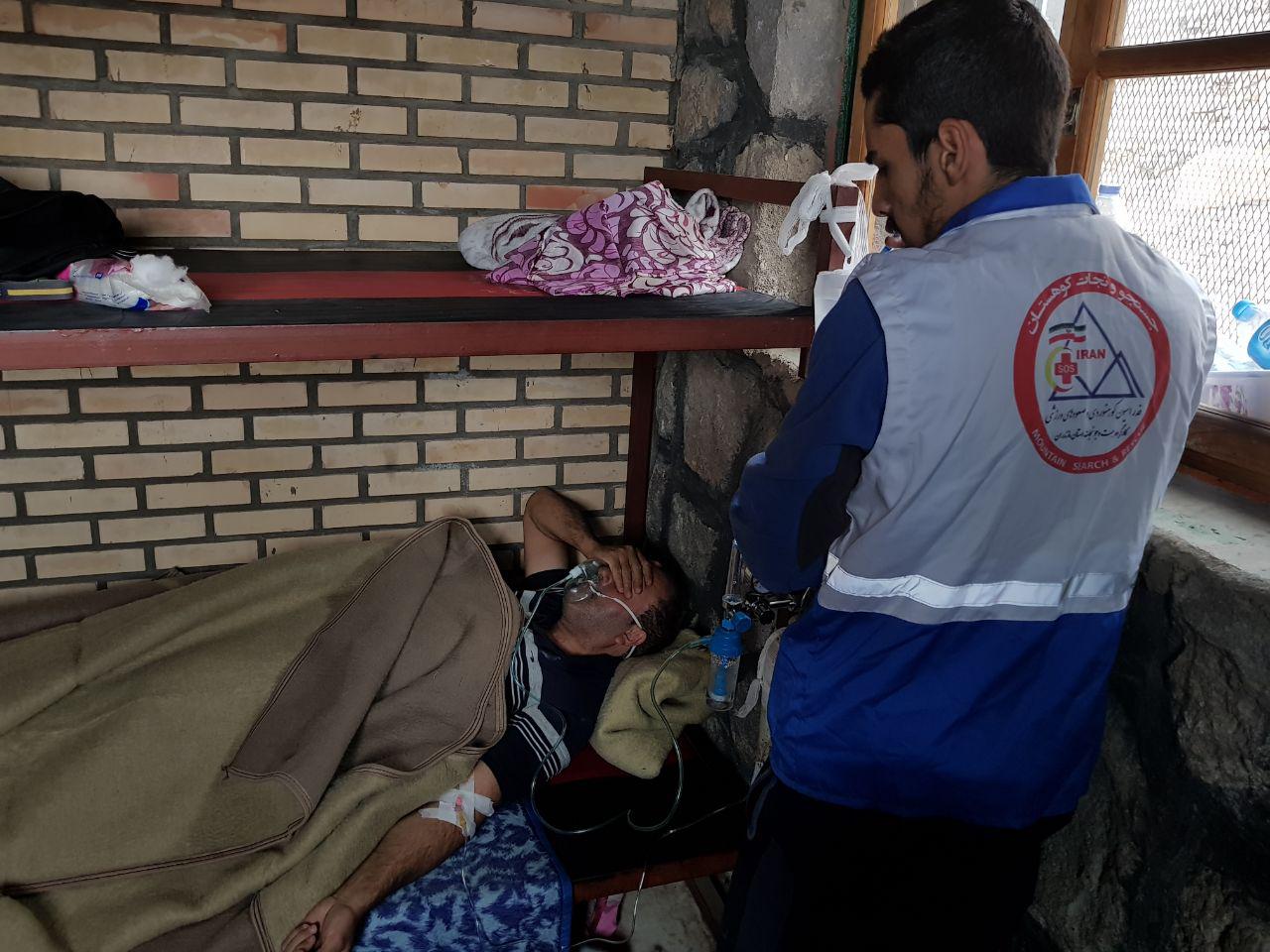 pic's of main's title