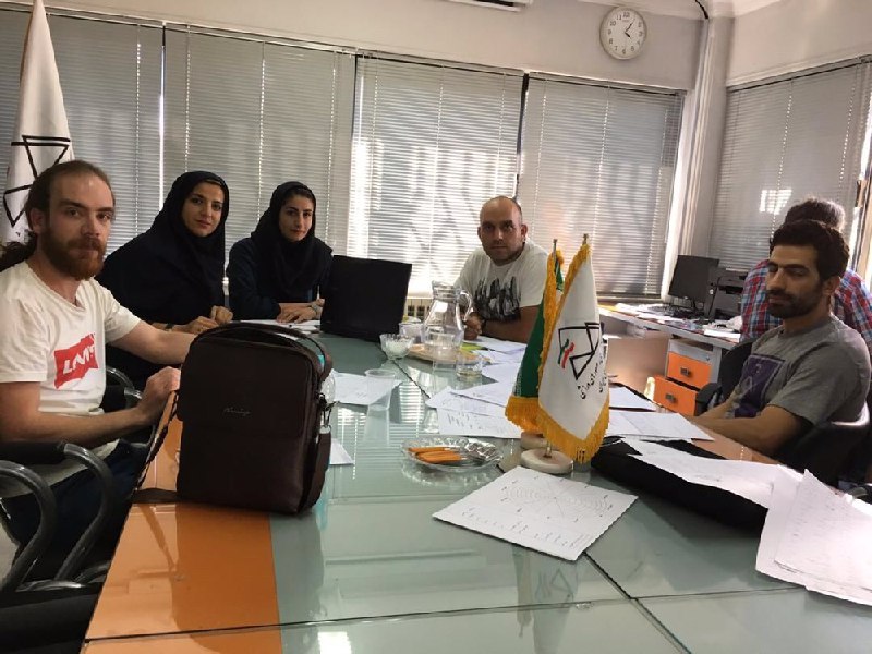 pic's of main's title