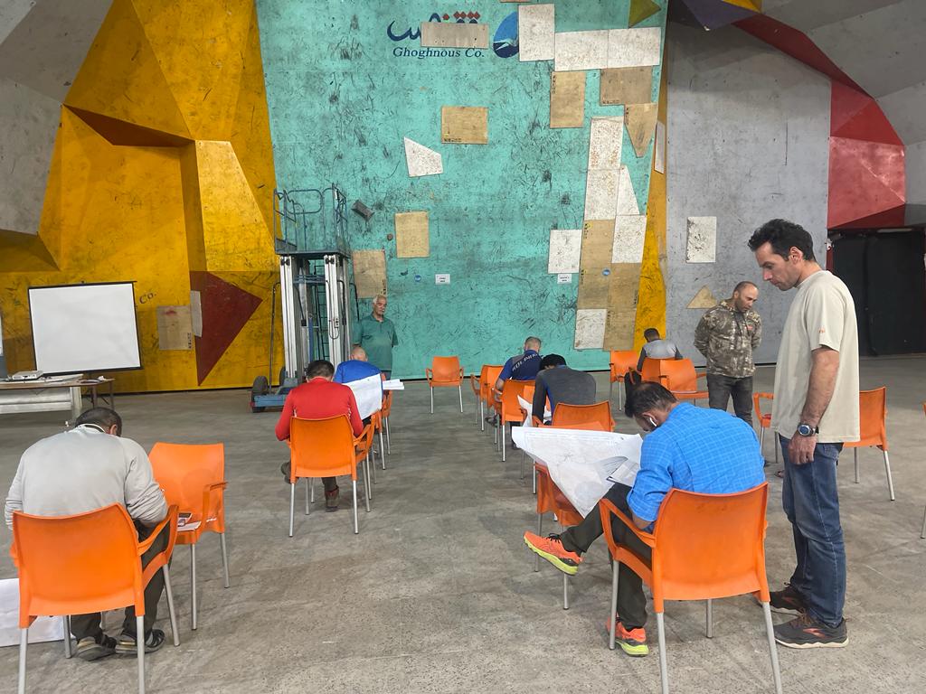 pic's of main's title